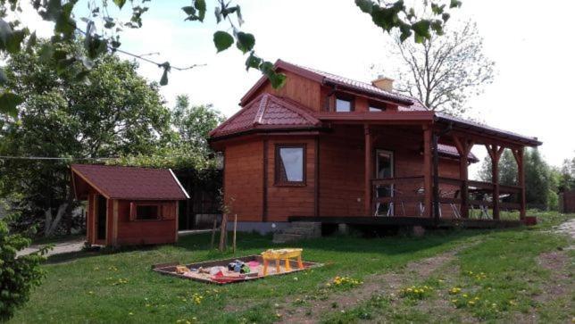 Domek Bialojany Экстерьер фото